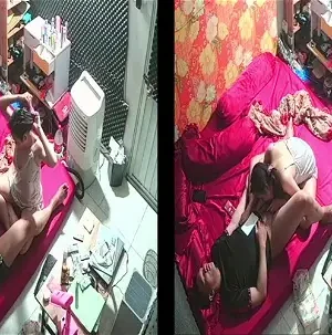 Hack camera phòng ngủ em gái dâm miệt mài bú mút 20 phút